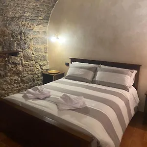 https://la-piccola-corte.it-lombardy.com